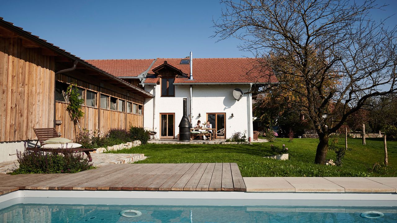Pool - Blick zum Haus Pool - Blick zum Haus